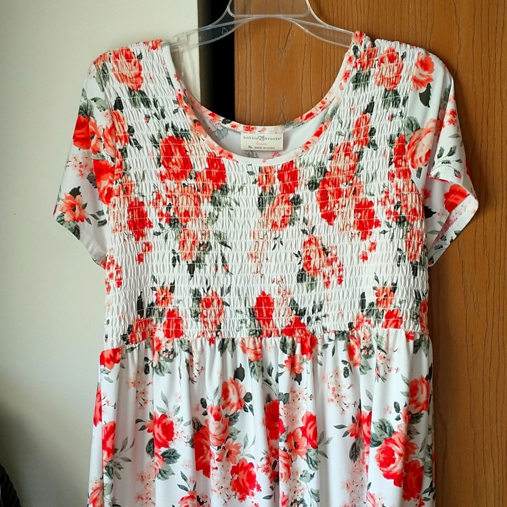 Women's Bobbi b brooks xl white red green